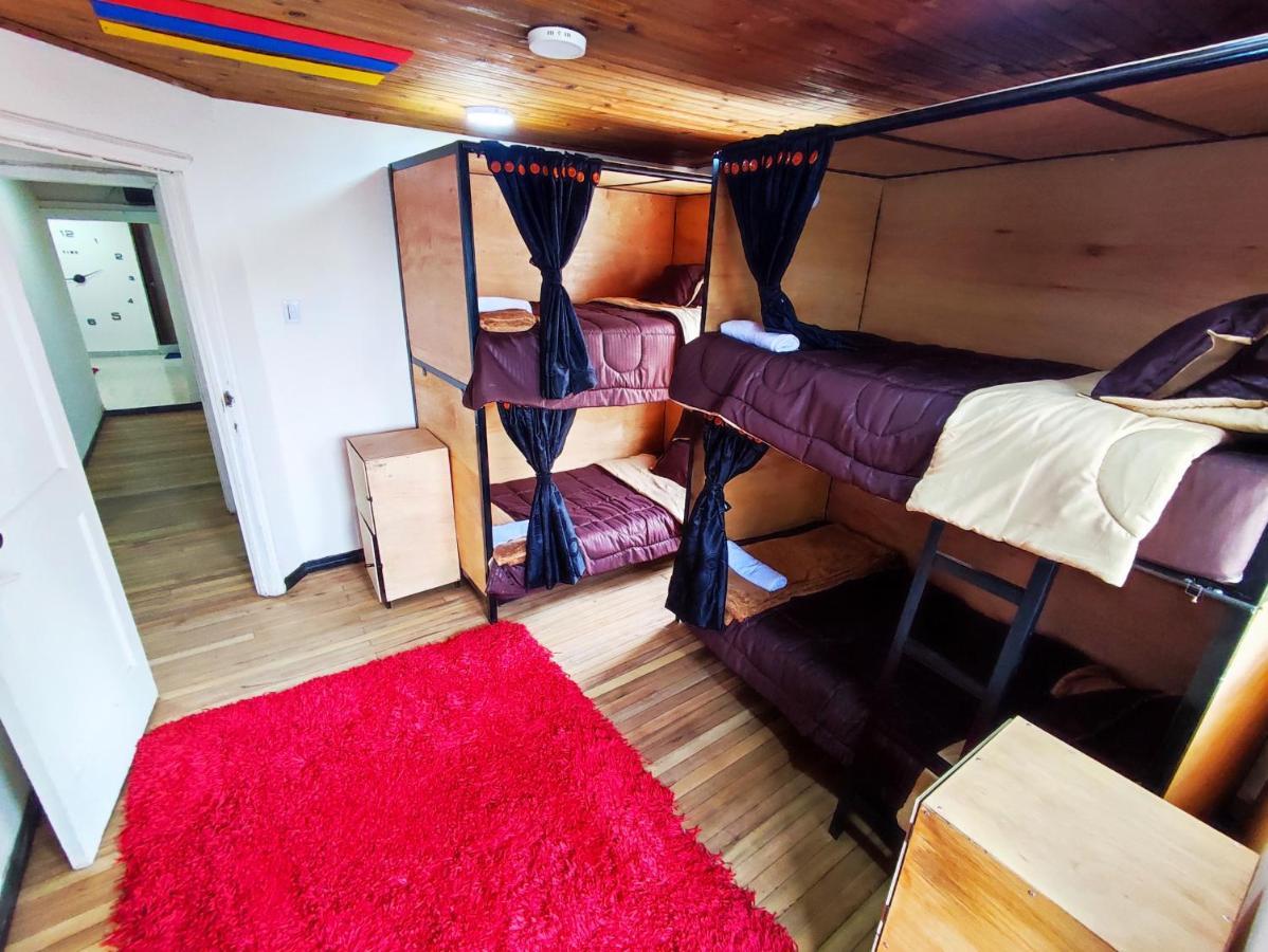 Baruch Capsula Hotel Bogota Exterior photo