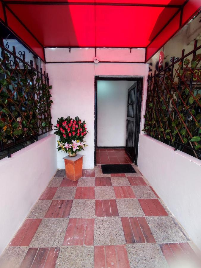 Baruch Capsula Hotel Bogota Exterior photo
